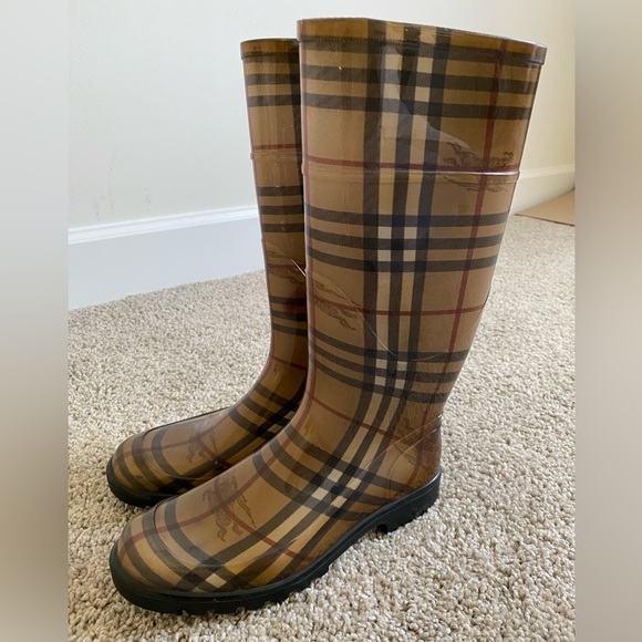 Burberry rainboots size 8 US - Picture 1 of 6